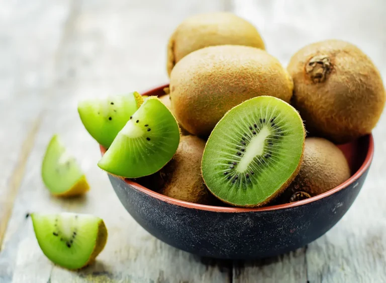 Health Benefits Of Kiwi’s And Side Effects